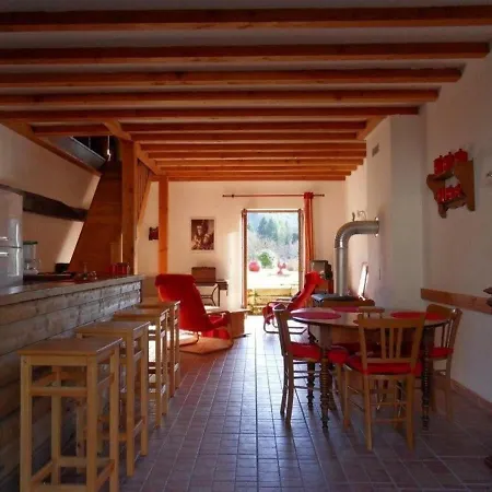 Charmante Grange Renovee Avec Jardin, Terrasse Et Animaux Acceptes - Fr-1-489-47 Holiday home