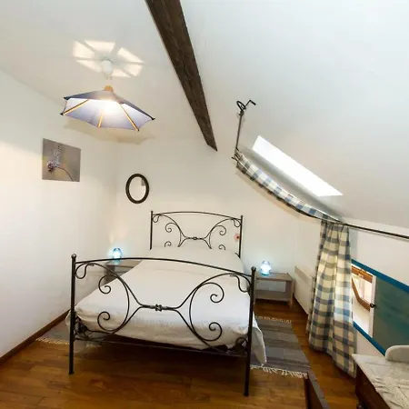 Charmante Grange Renovee Avec Jardin, Terrasse Et Animaux Acceptes - Fr-1-489-47 Holiday home